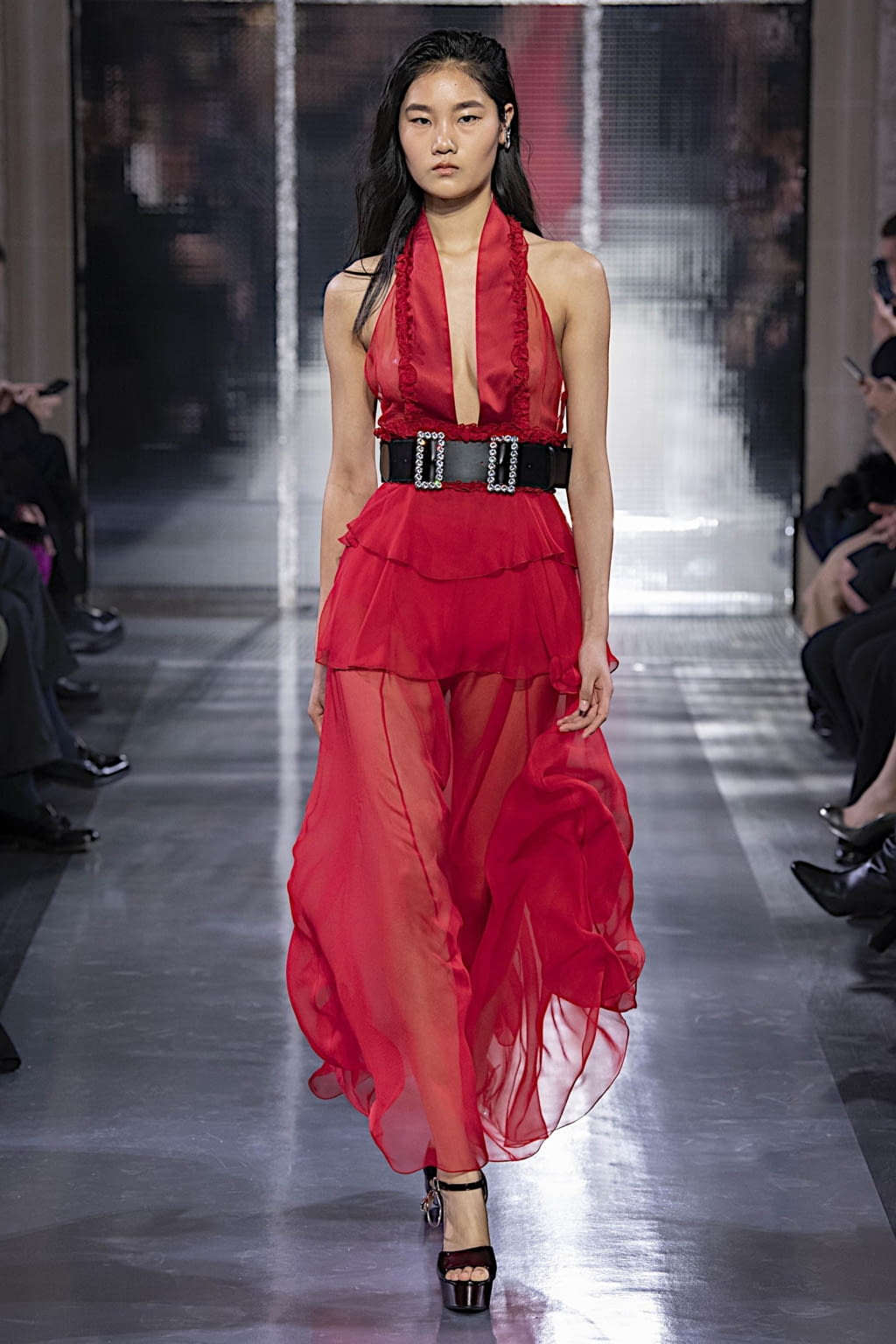 Fashion Week Paris Spring/Summer 2020 look 13 from the Azzaro collection 高级定制