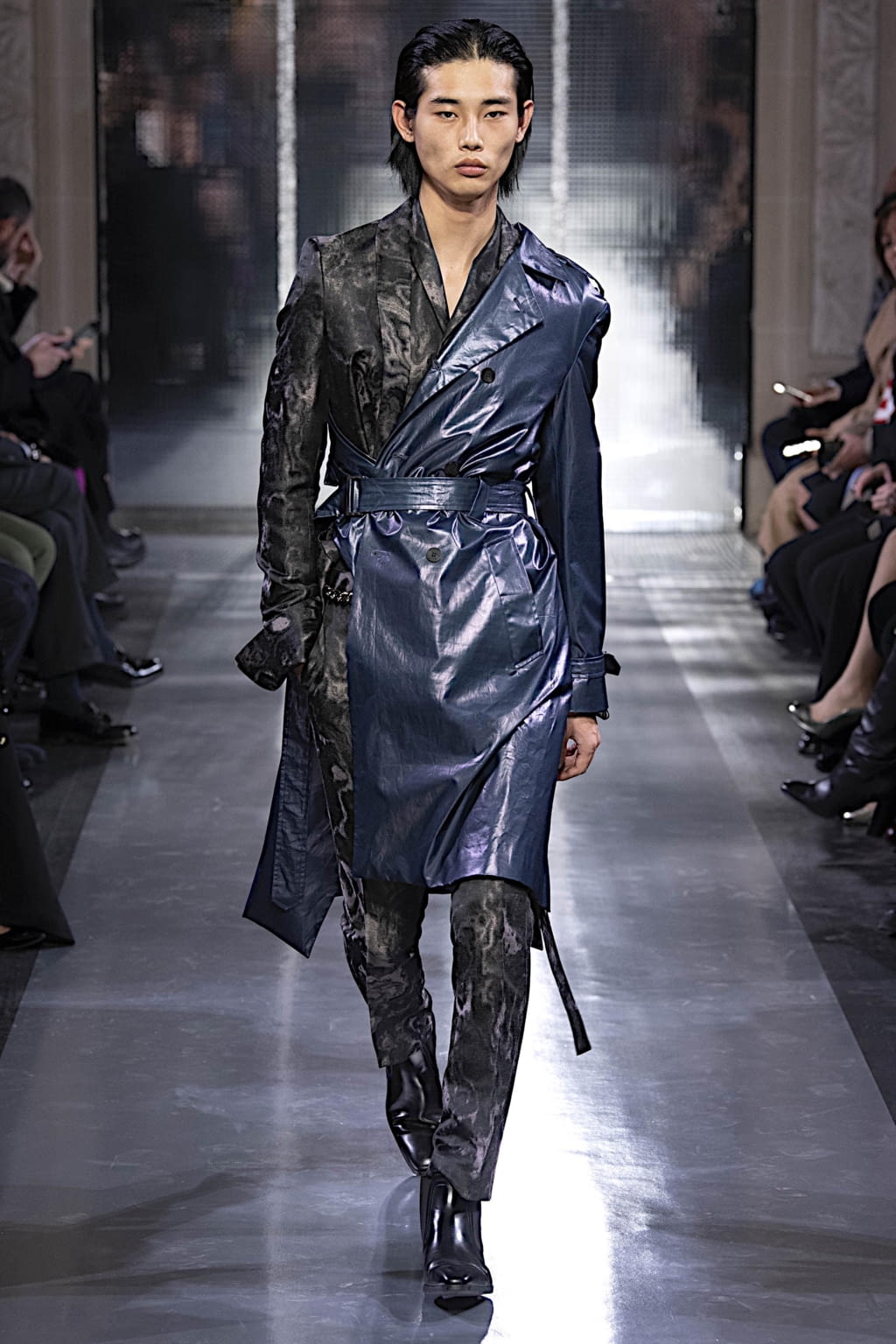 Fashion Week Paris Spring/Summer 2020 look 16 from the Azzaro collection 高级定制