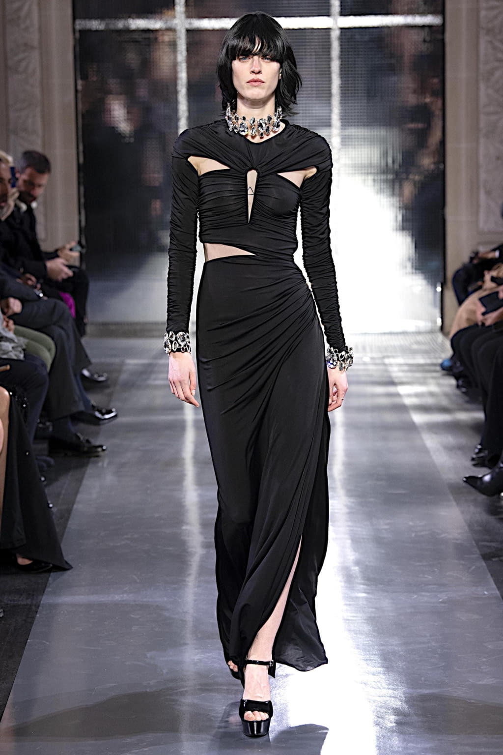 Fashion Week Paris Spring/Summer 2020 look 36 from the Azzaro collection couture