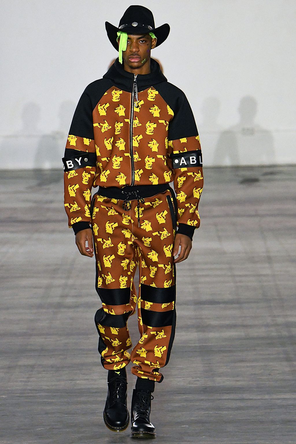 Fashion Week London Fall/Winter 2019 look 4 from the Bobby Abley collection menswear