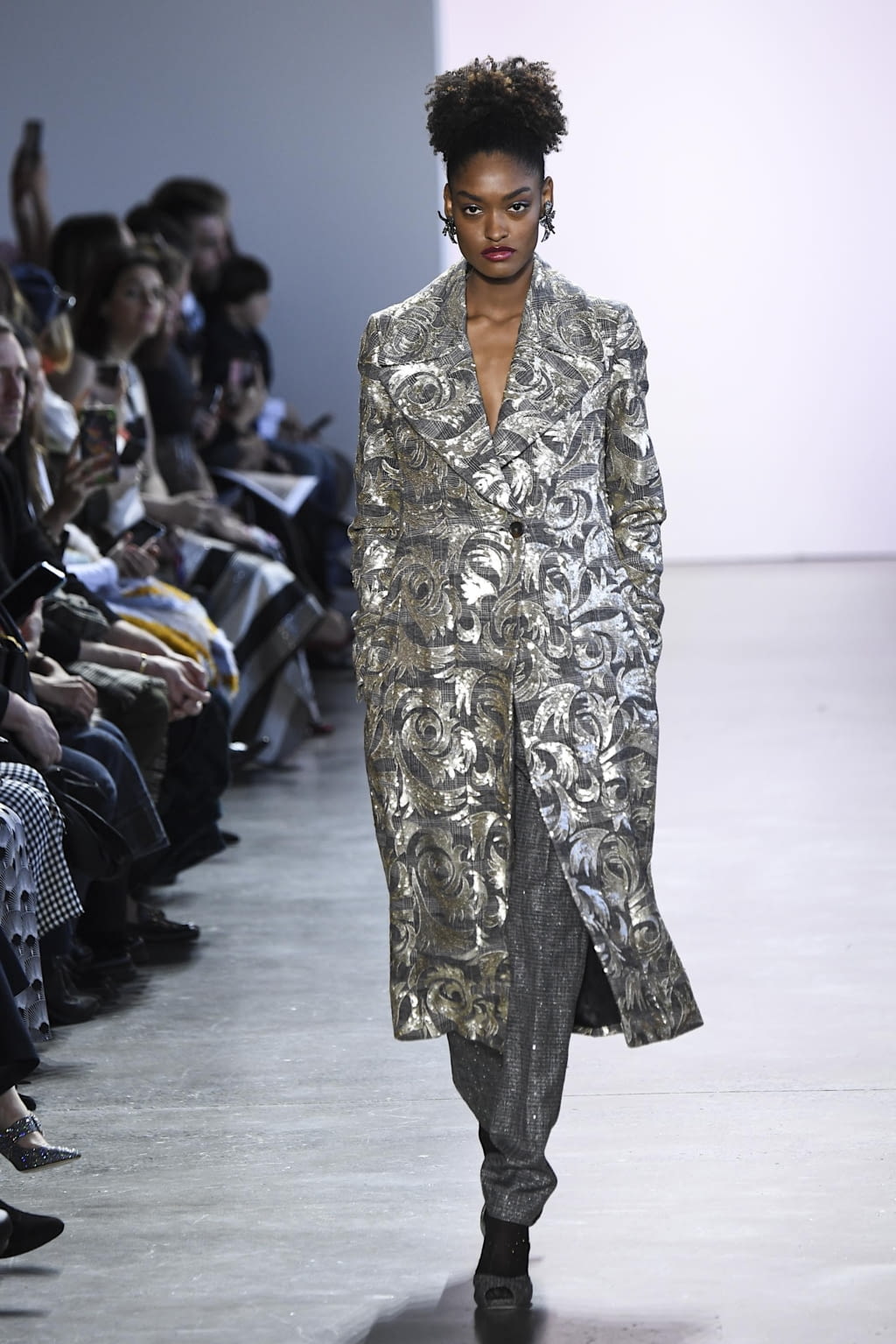 Fashion Week New York Fall/Winter 2020 look 4 de la collection Badgley Mischka womenswear