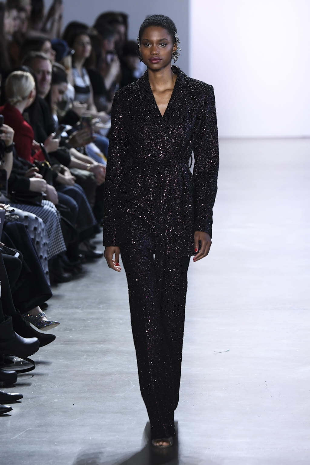Fashion Week New York Fall/Winter 2020 look 27 from the Badgley Mischka collection 女装