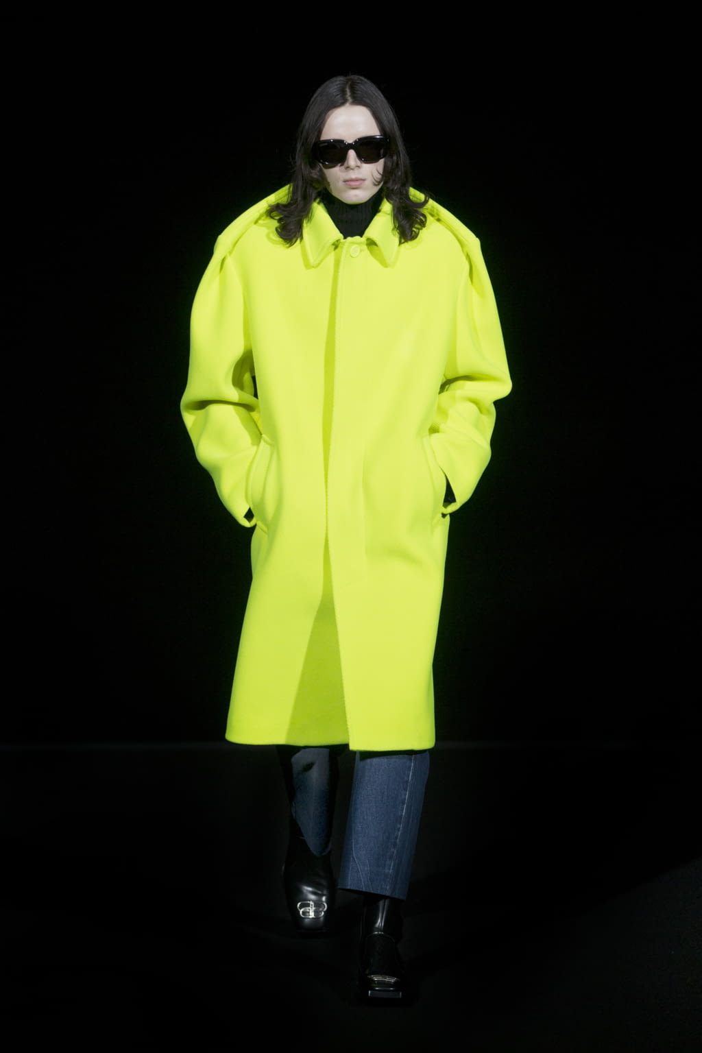 Fashion Week Paris Fall/Winter 2019 look 29 de la collection Balenciaga menswear