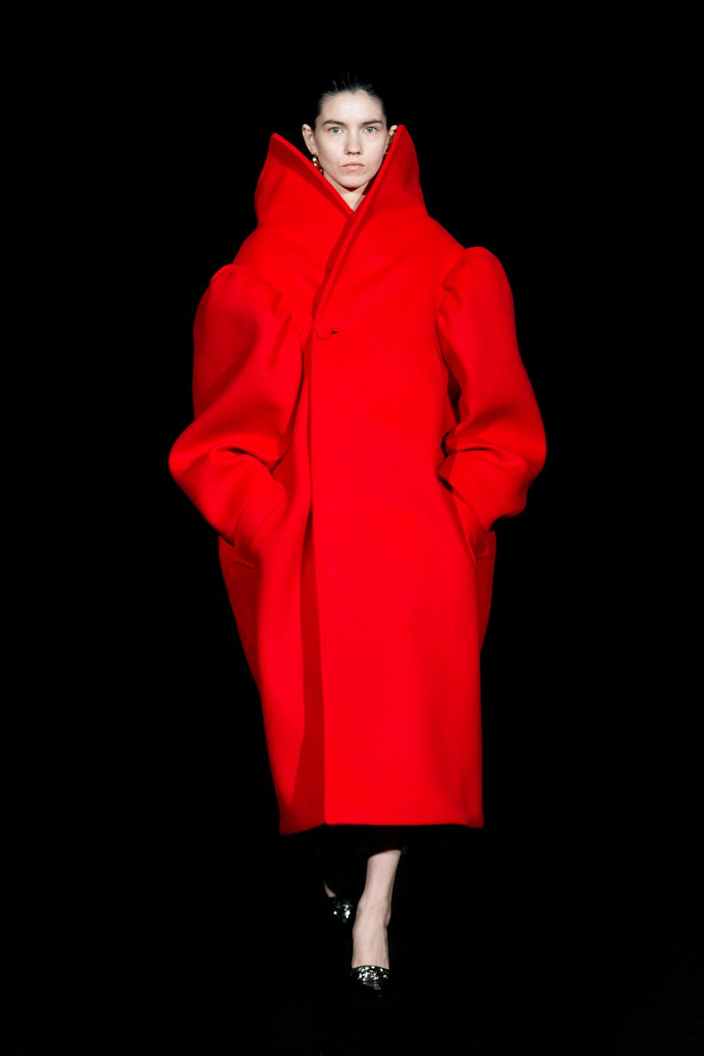 Fashion Week Paris Fall/Winter 2019 look 65 from the Balenciaga collection womenswear