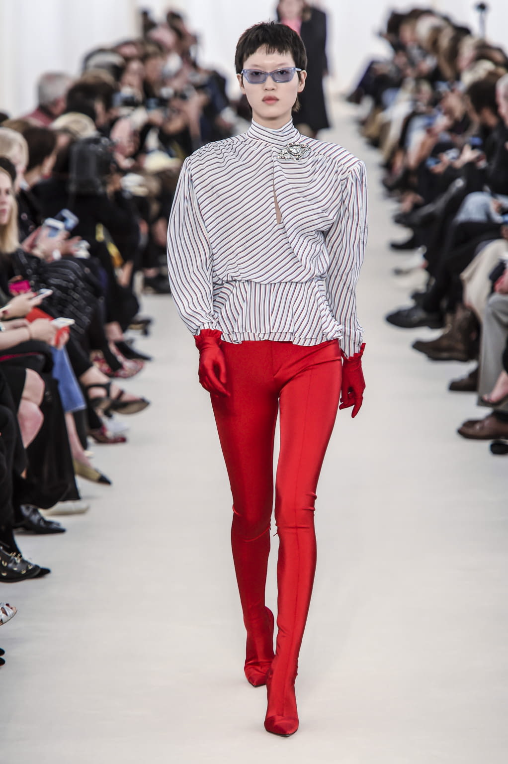 Fashion Week Paris Spring/Summer 2017 look 9 de la collection Balenciaga womenswear