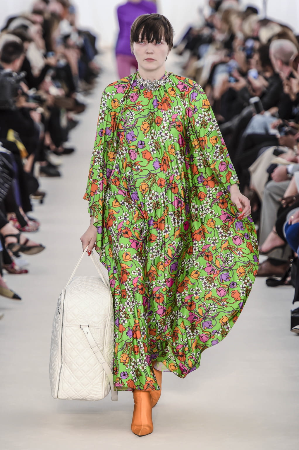 Fashion Week Paris Spring/Summer 2017 look 20 de la collection Balenciaga womenswear