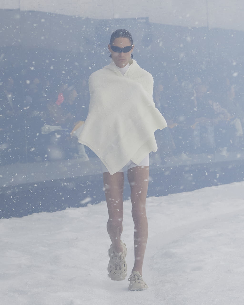 Fashion Week Paris Fall/Winter 2022 look 40 de la collection Balenciaga womenswear