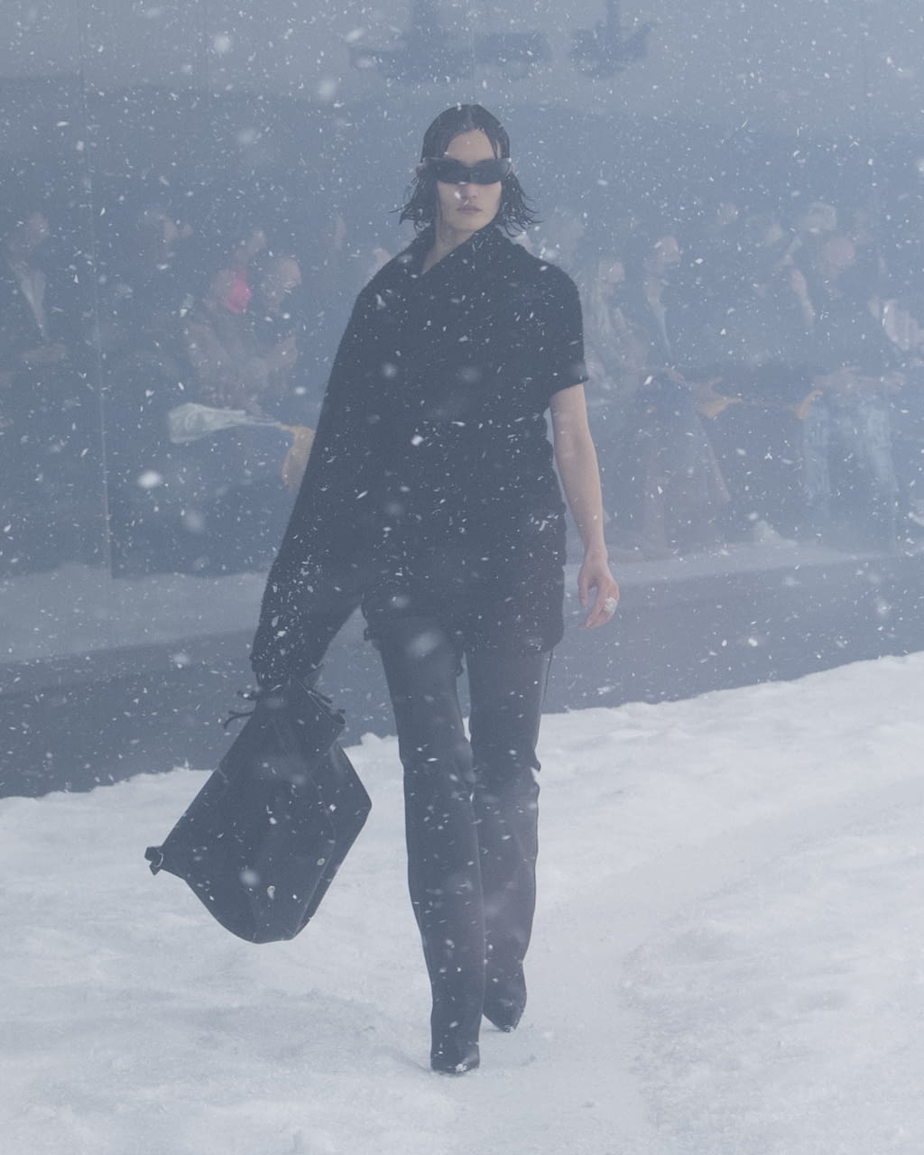 Fashion Week Paris Fall/Winter 2022 look 51 from the Balenciaga collection womenswear