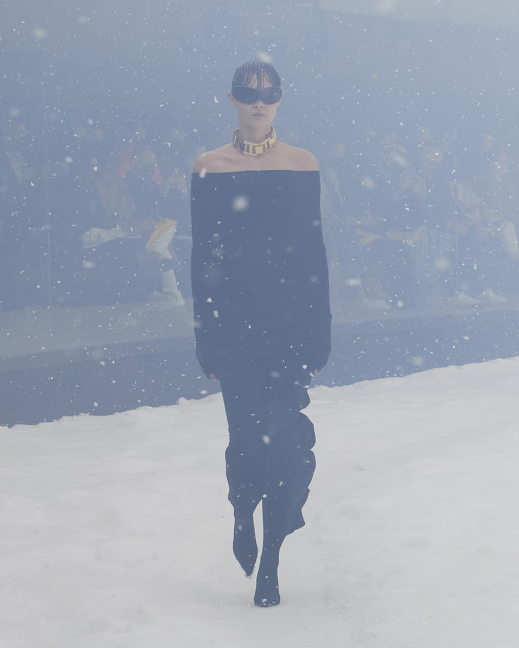 Fashion Week Paris Fall/Winter 2022 look 7 from the Balenciaga collection womenswear