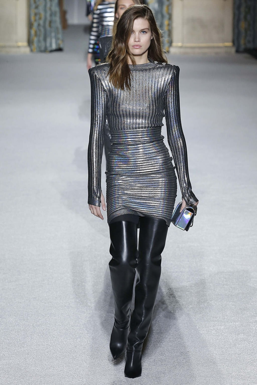 Fashion Week Paris Fall/Winter 2018 look 82 from the Balmain collection womenswear