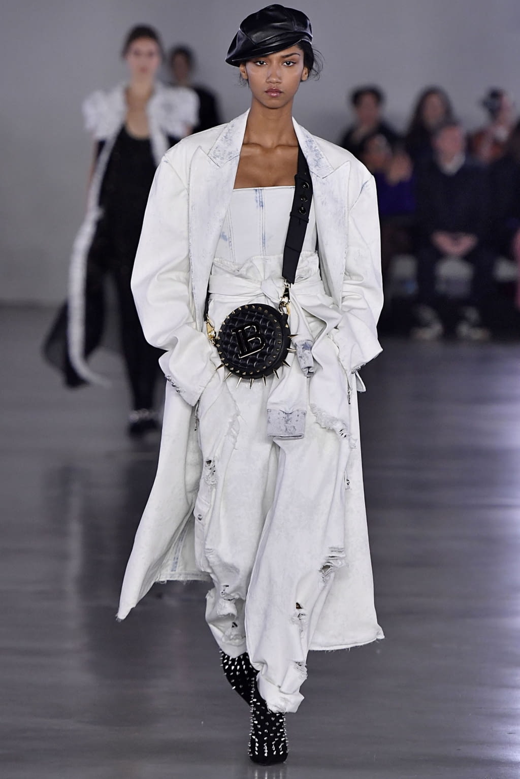 Fashion Week Paris Fall/Winter 2019 look 27 de la collection Balmain womenswear