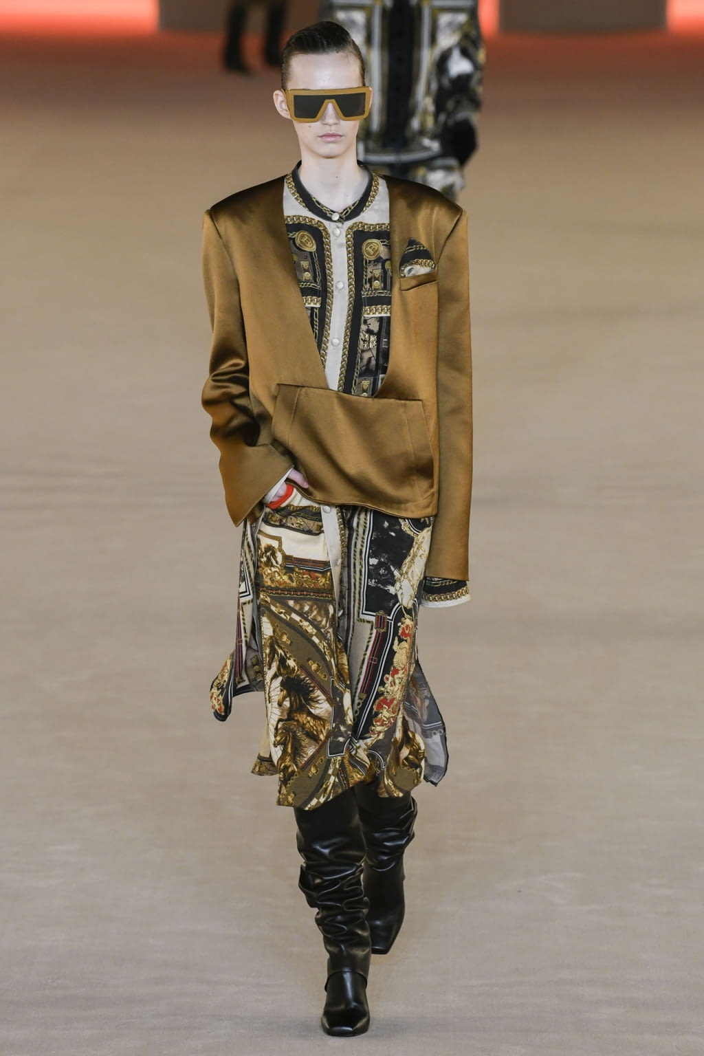 Fashion Week Paris Fall/Winter 2020 look 20 from the Balmain collection 女装