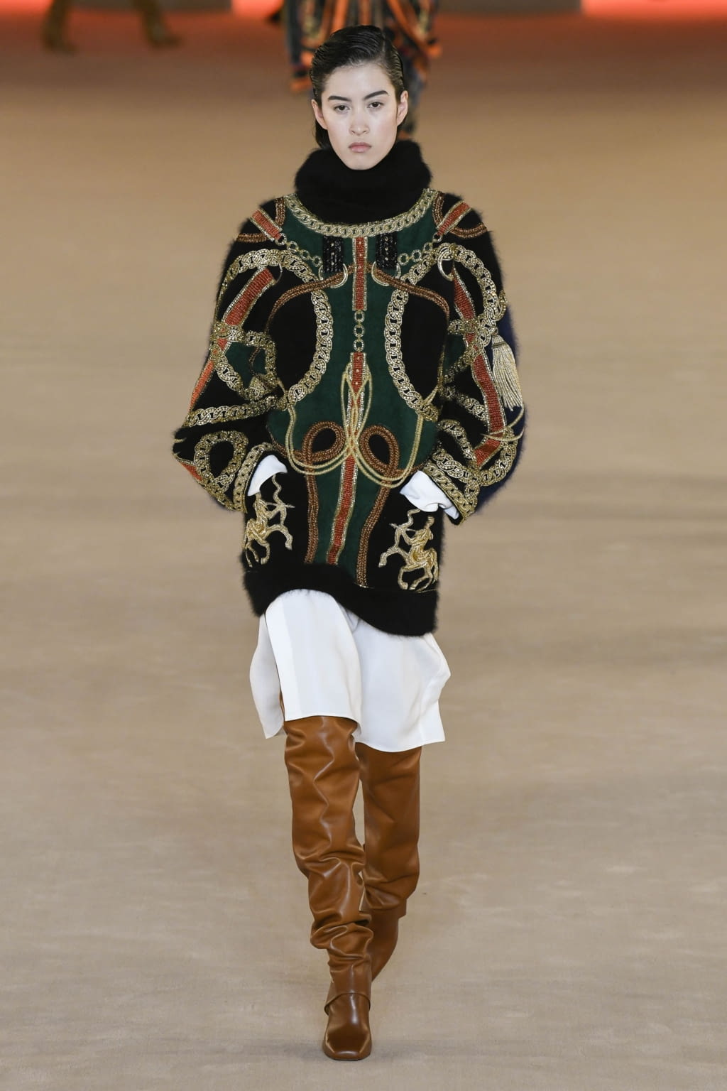 Fashion Week Paris Fall/Winter 2020 look 24 from the Balmain collection 女装