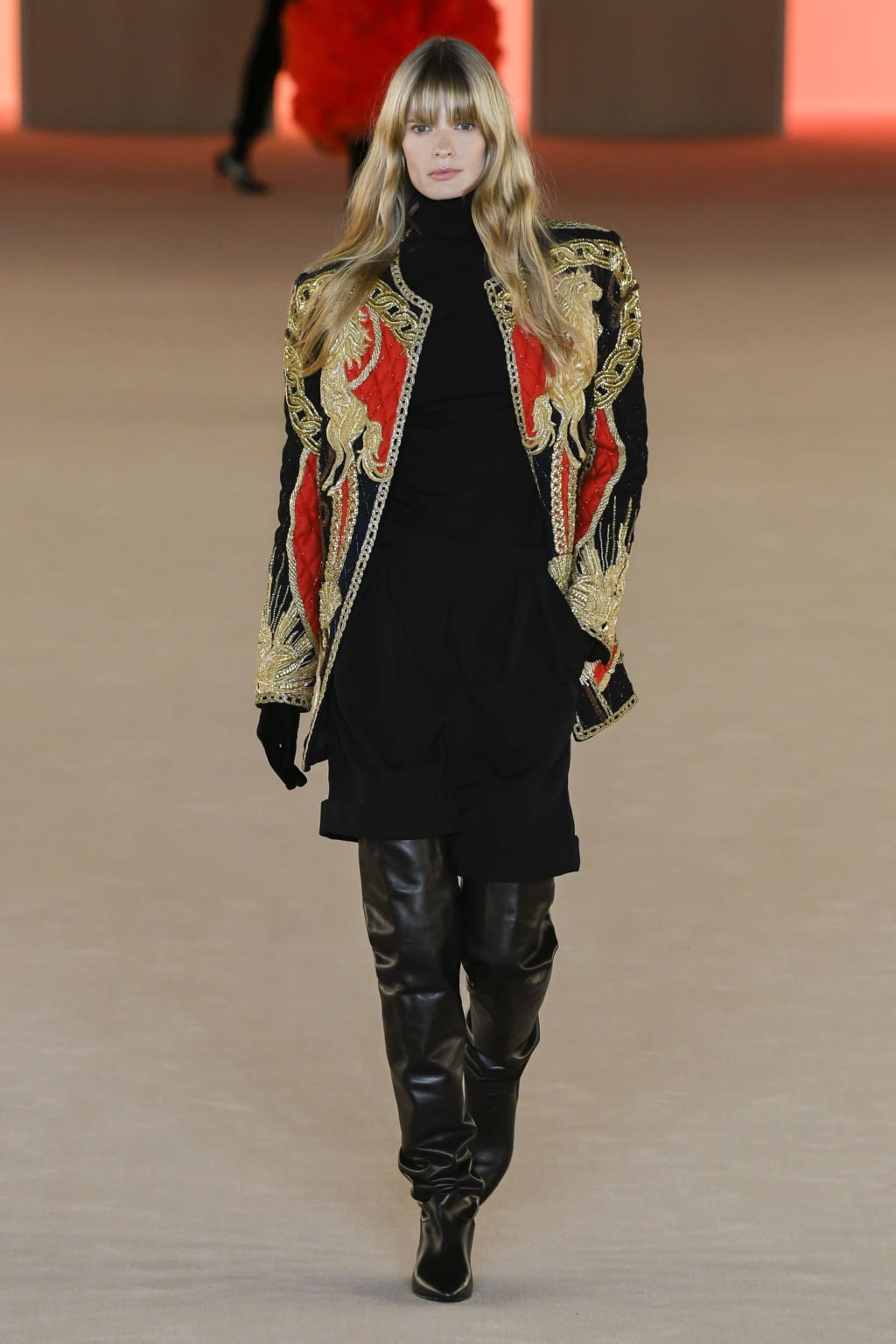 Fashion Week Paris Fall/Winter 2020 look 74 from the Balmain collection 女装