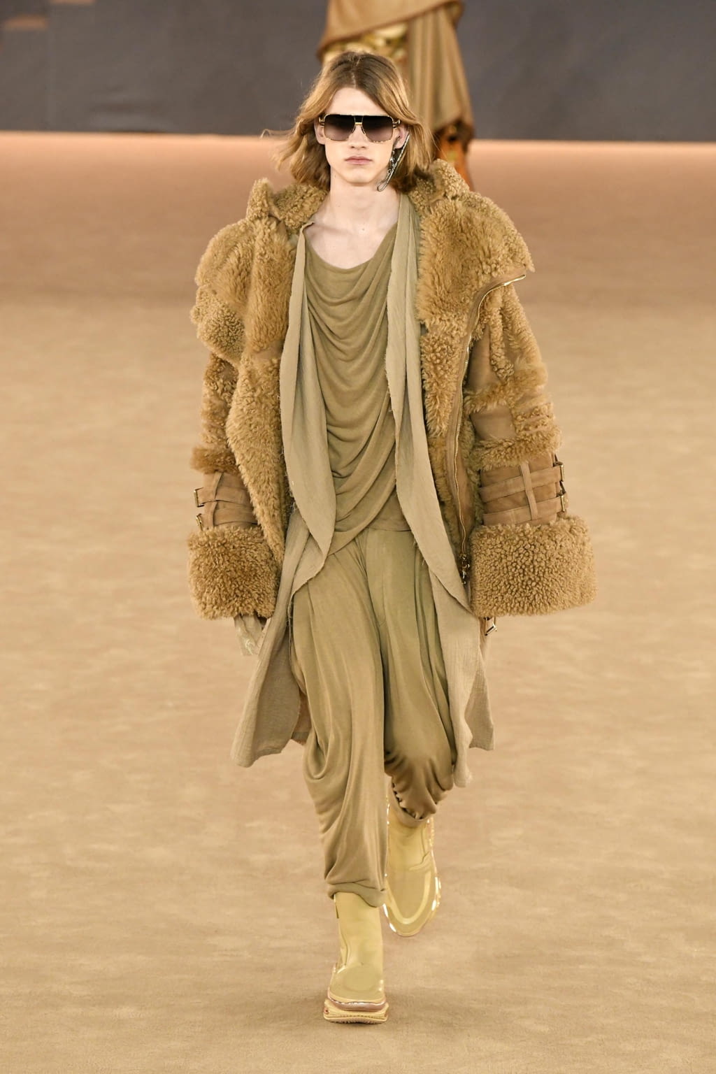 Fashion Week Paris Fall/Winter 2020 look 5 de la collection Balmain menswear