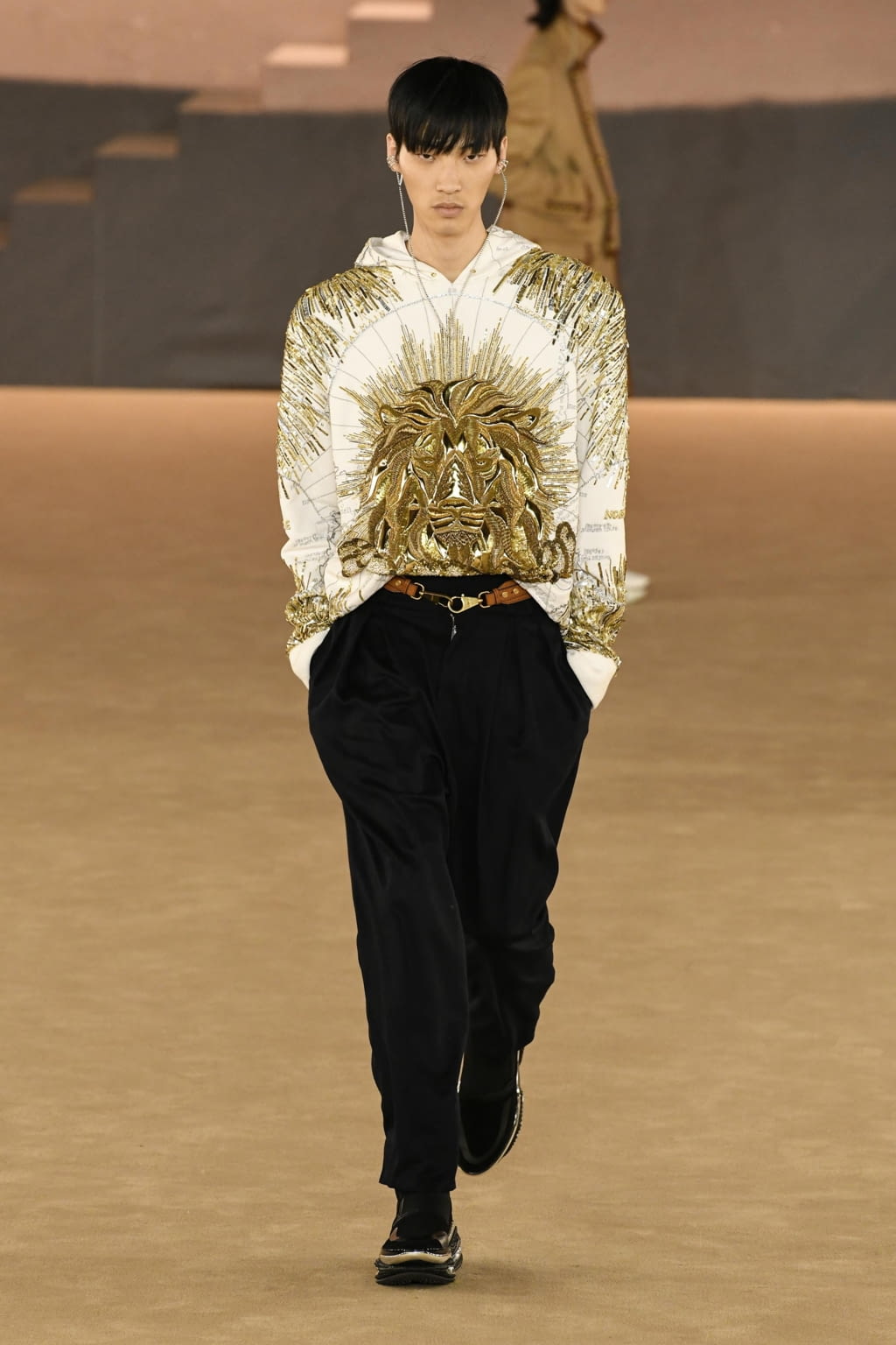 Fashion Week Paris Fall/Winter 2020 look 31 de la collection Balmain menswear