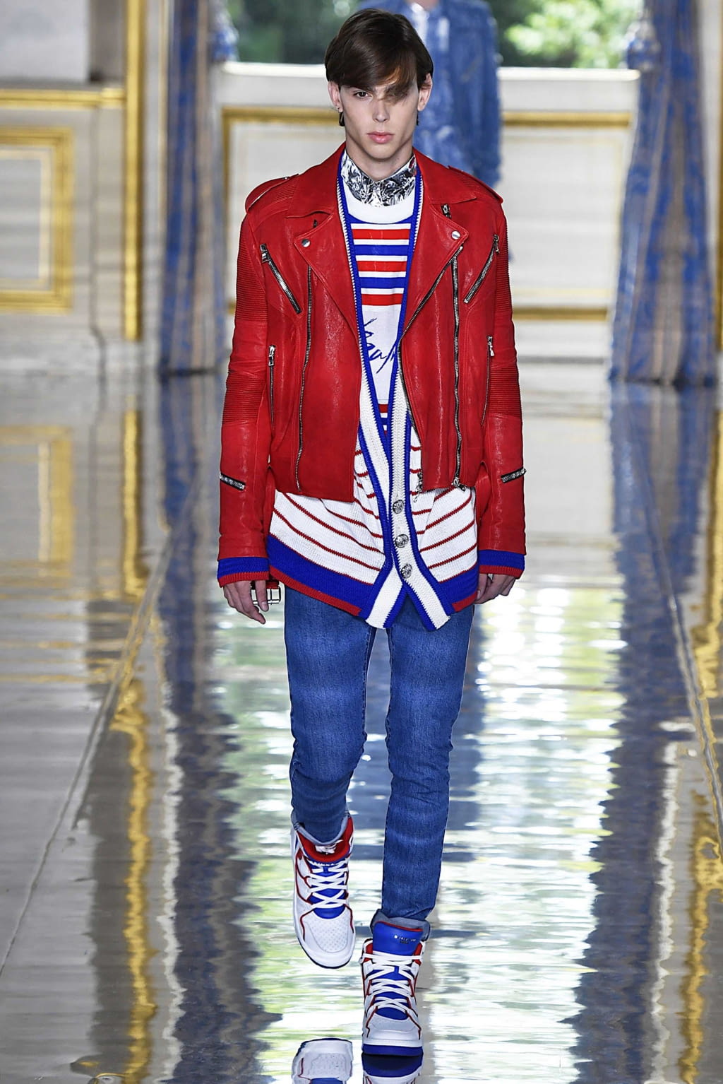 Fashion Week Paris Spring/Summer 2019 look 39 from the Balmain collection 男装