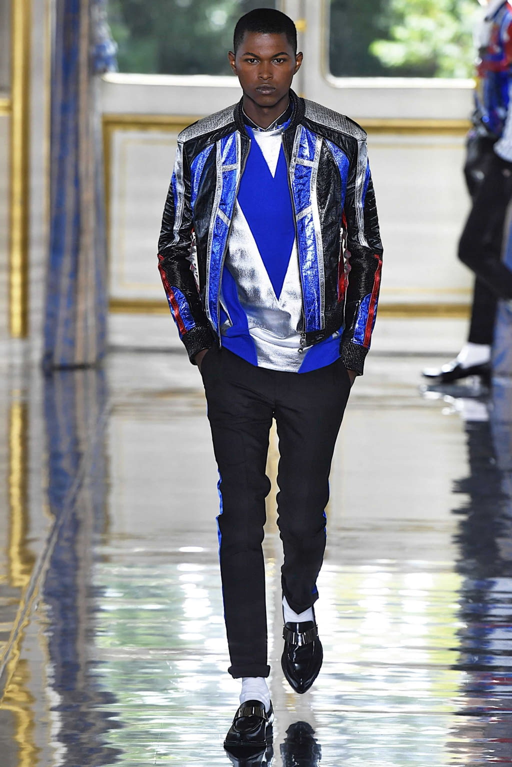 Fashion Week Paris Spring/Summer 2019 look 55 from the Balmain collection 男装