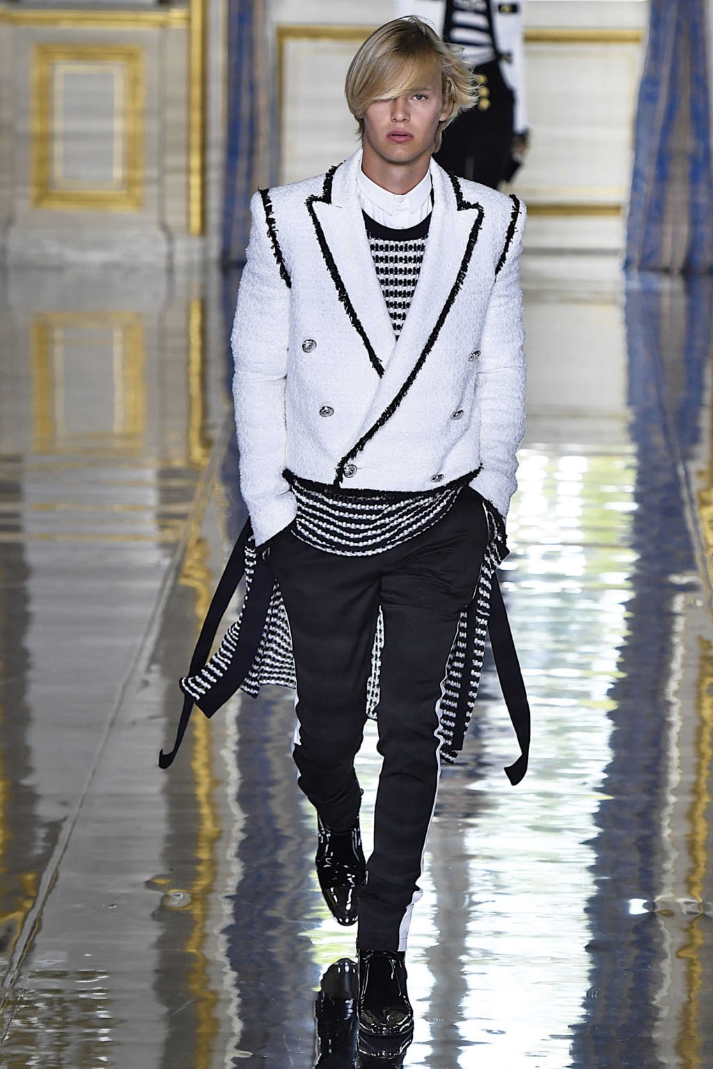 Fashion Week Paris Spring/Summer 2019 look 91 from the Balmain collection 男装