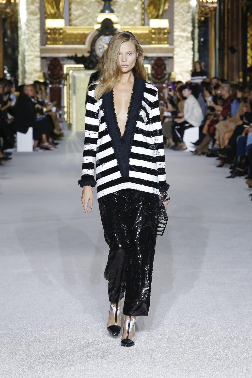 Fashion Week Paris Spring/Summer 2018 look 23 from the Balmain collection 女装