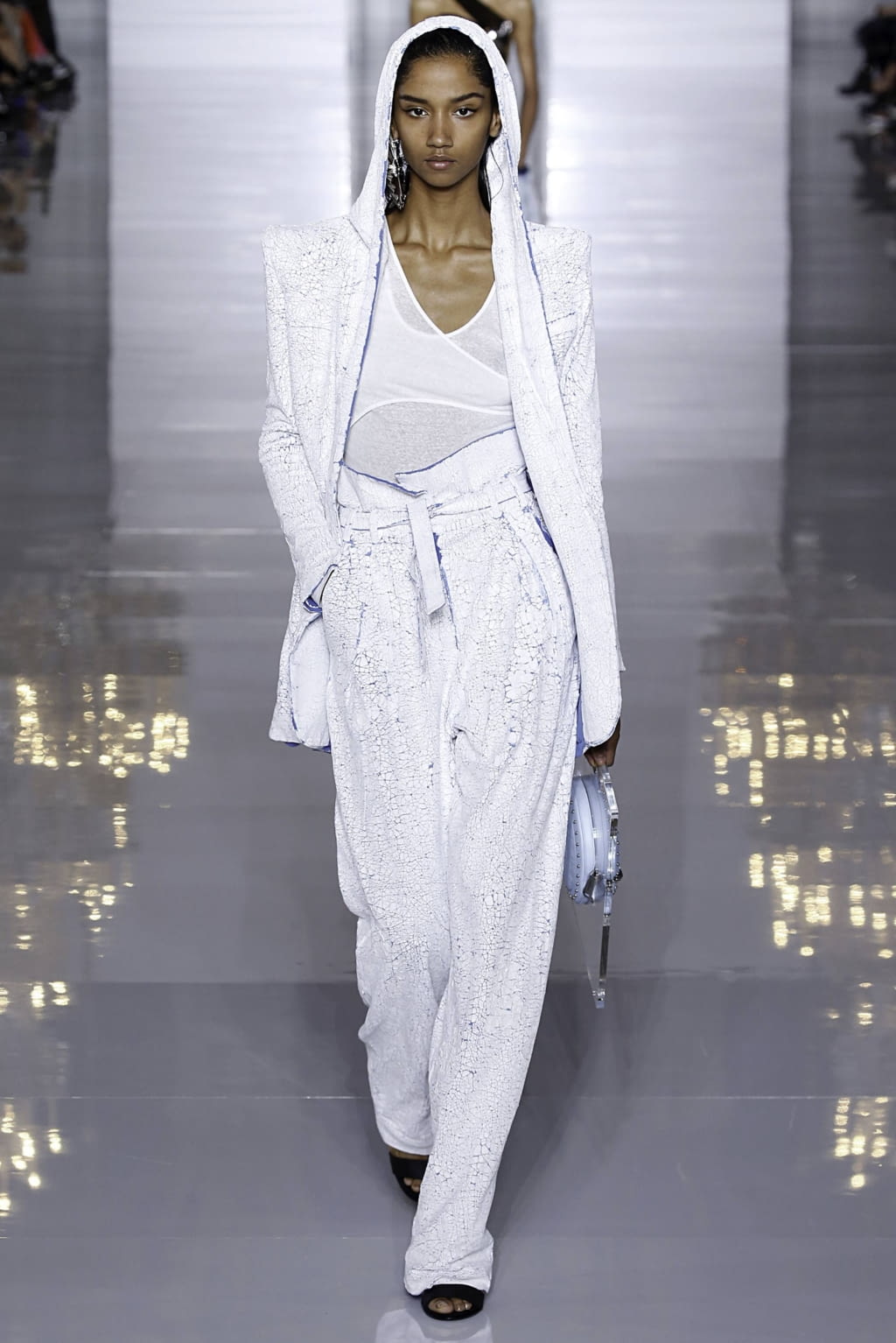 Fashion Week Paris Spring/Summer 2019 look 27 from the Balmain collection 女装