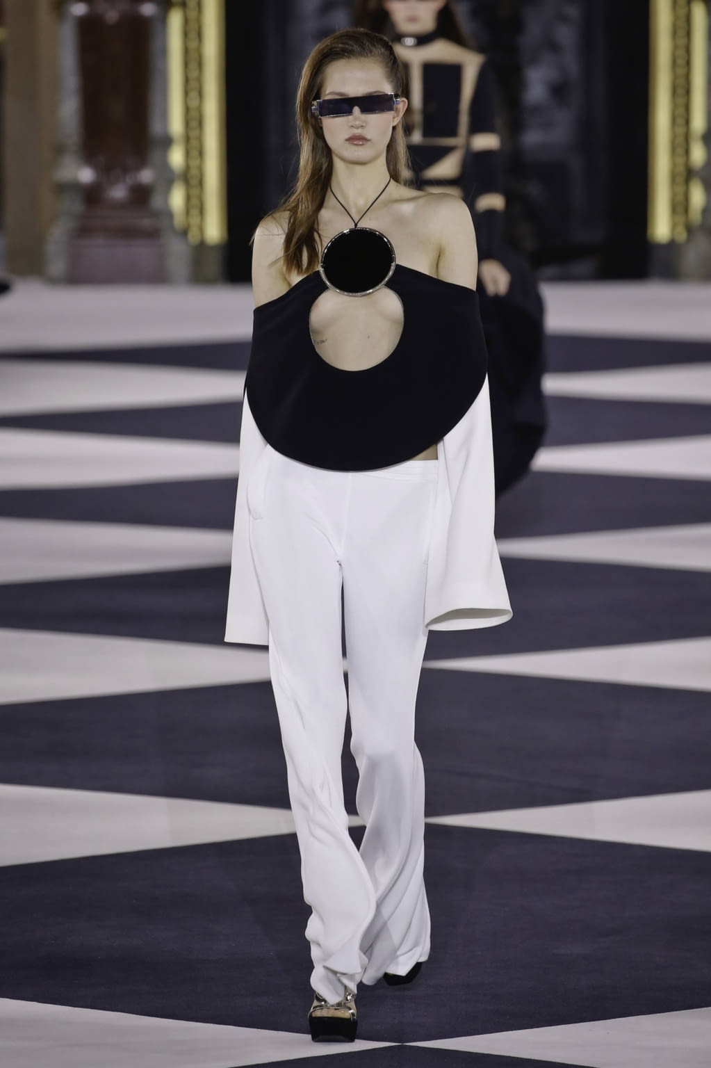 Fashion Week Paris Spring/Summer 2020 look 9 from the Balmain collection womenswear