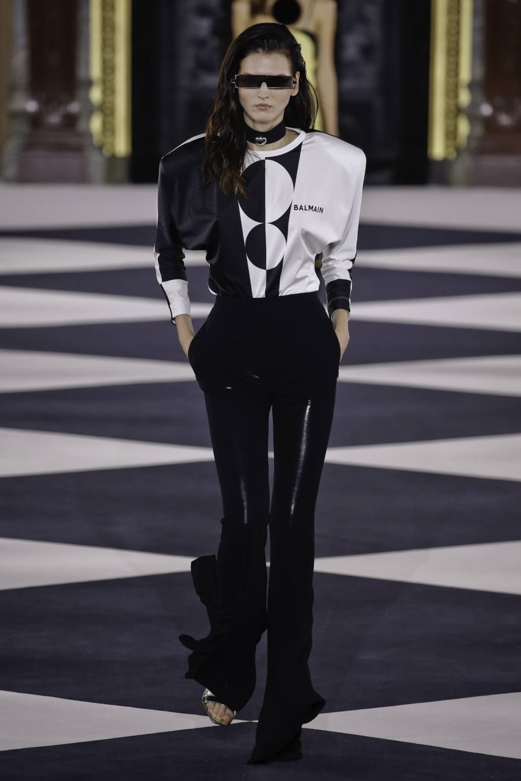 Fashion Week Paris Spring/Summer 2020 look 12 from the Balmain collection 女装