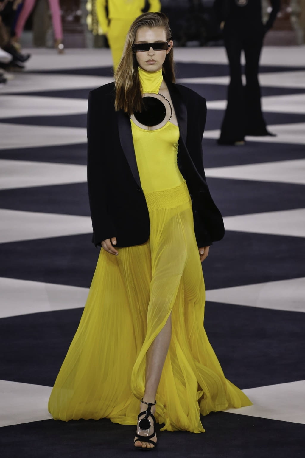 Fashion Week Paris Spring/Summer 2020 look 37 from the Balmain collection 女装