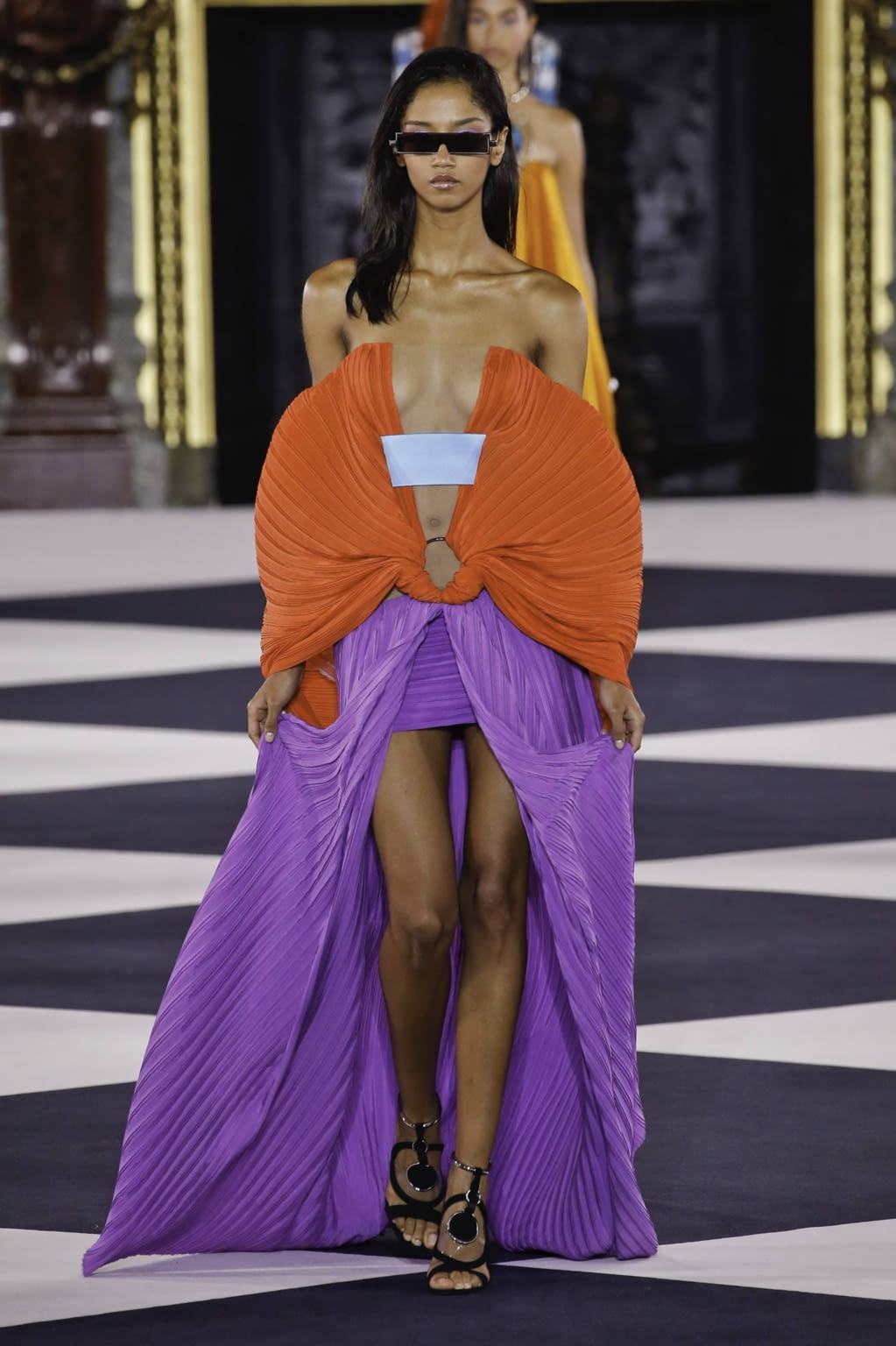 Fashion Week Paris Spring/Summer 2020 look 69 from the Balmain collection 女装