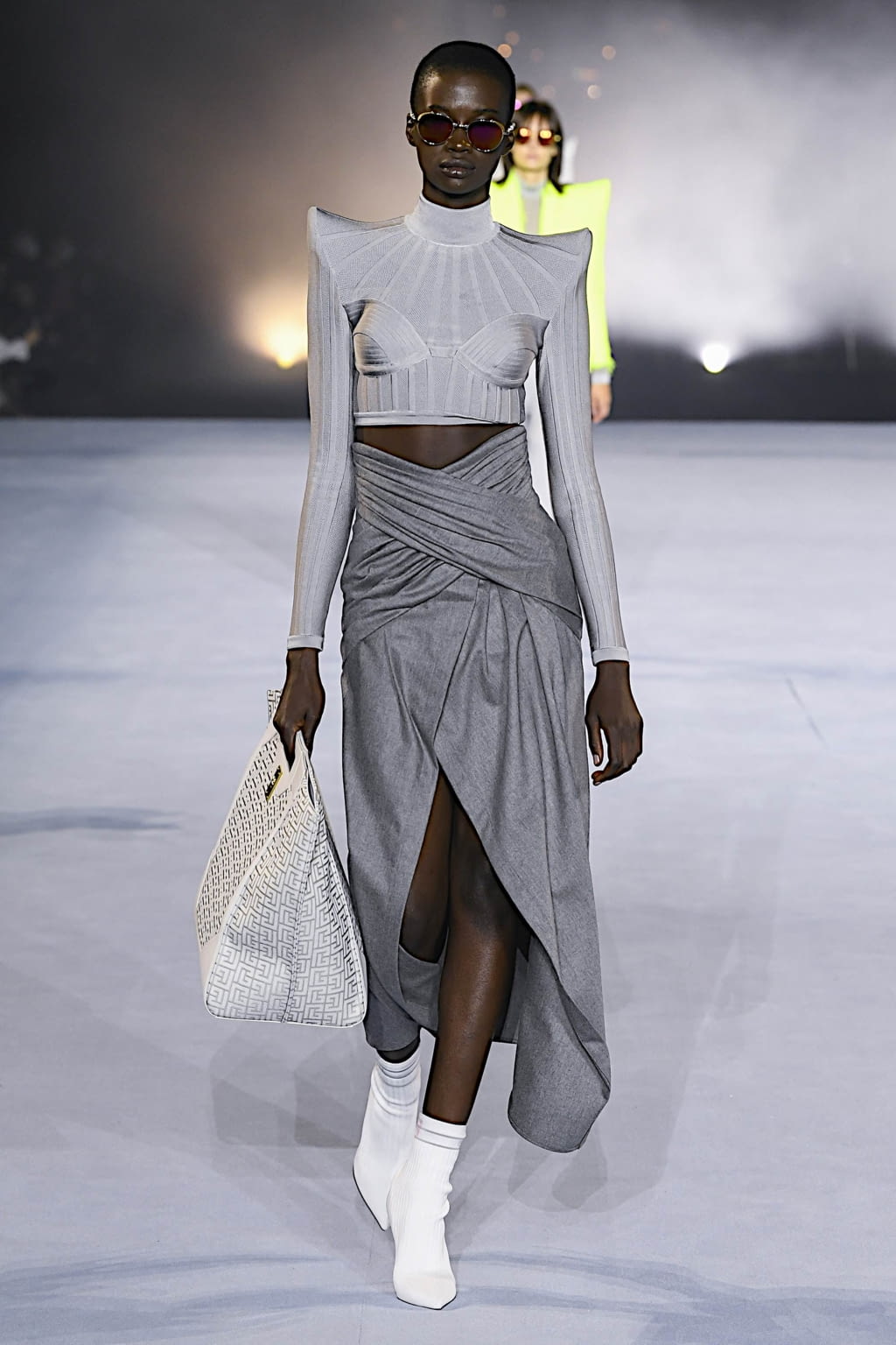 Fashion Week Paris Spring/Summer 2021 look 27 from the Balmain collection womenswear