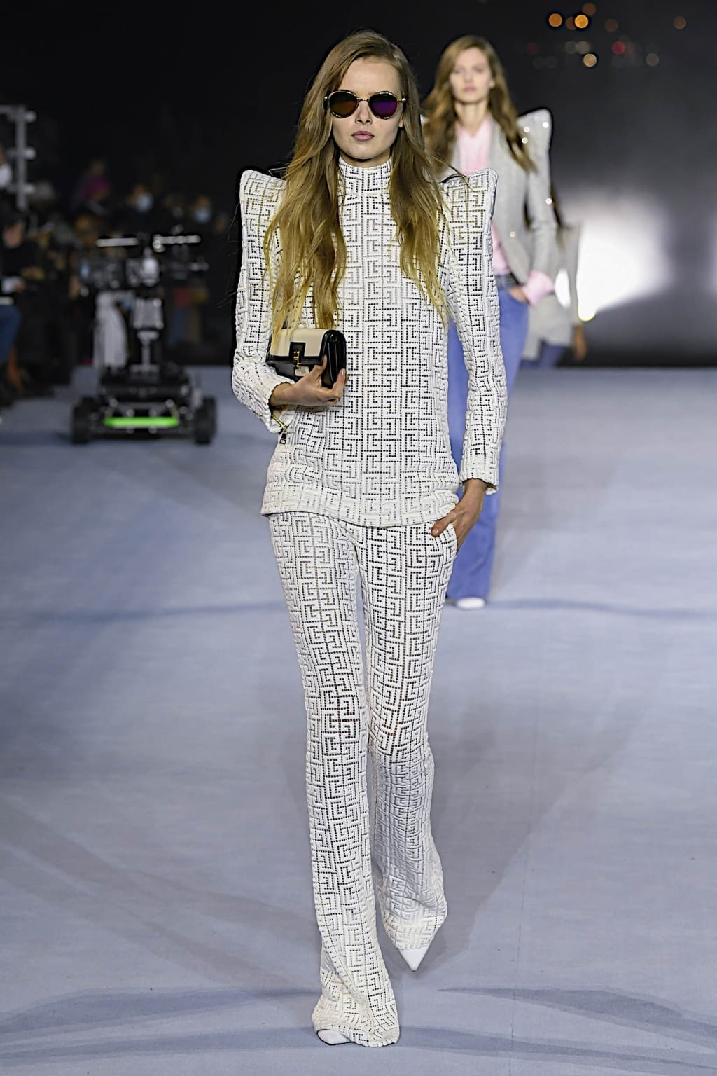 Fashion Week Paris Spring/Summer 2021 look 37 from the Balmain collection 女装