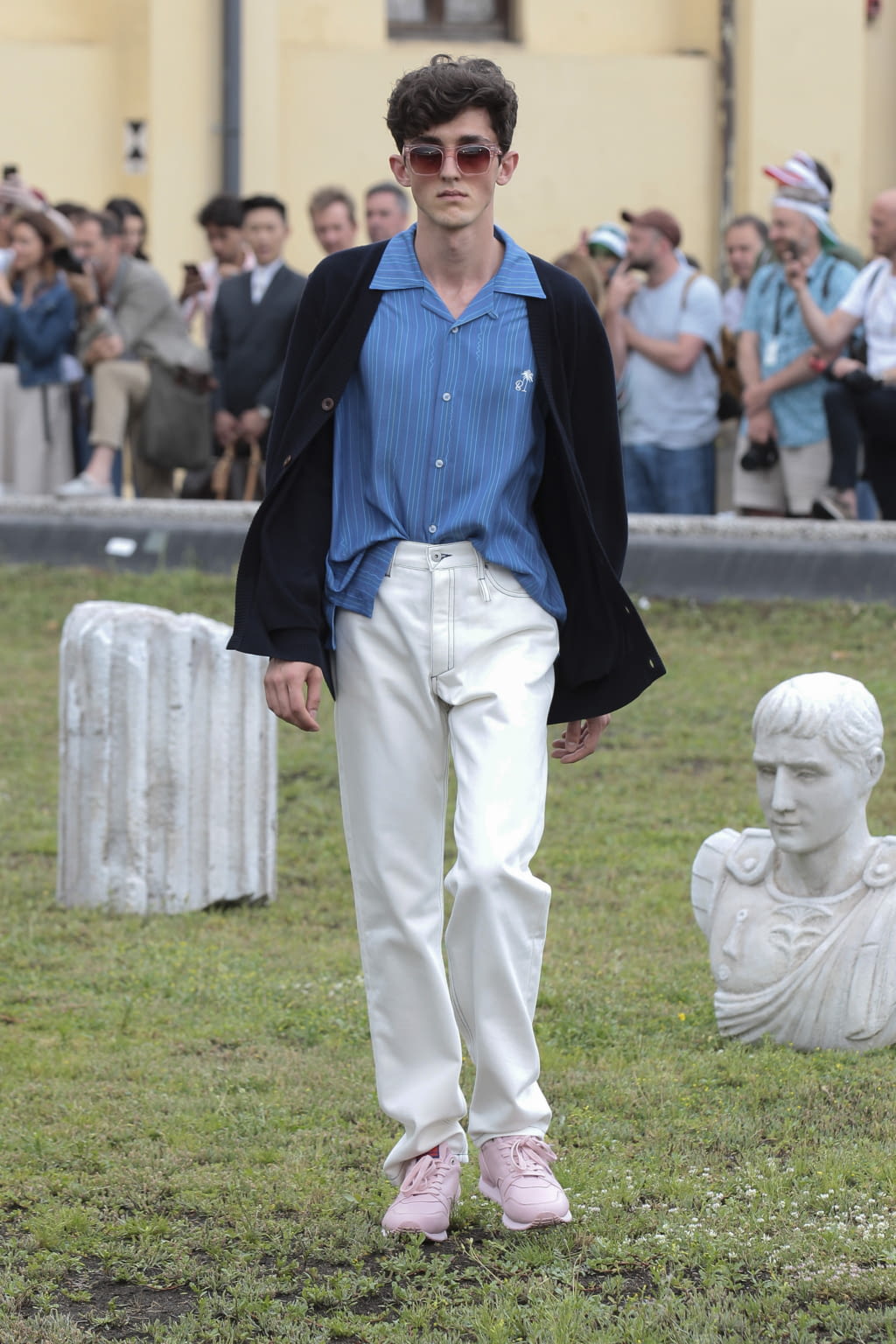 Fashion Week Florence Spring/Summer 2019 look 11 from the Band of Outsiders collection menswear