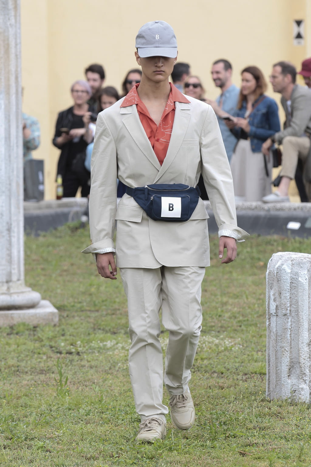 Fashion Week Florence Spring/Summer 2019 look 18 from the Band of Outsiders collection menswear