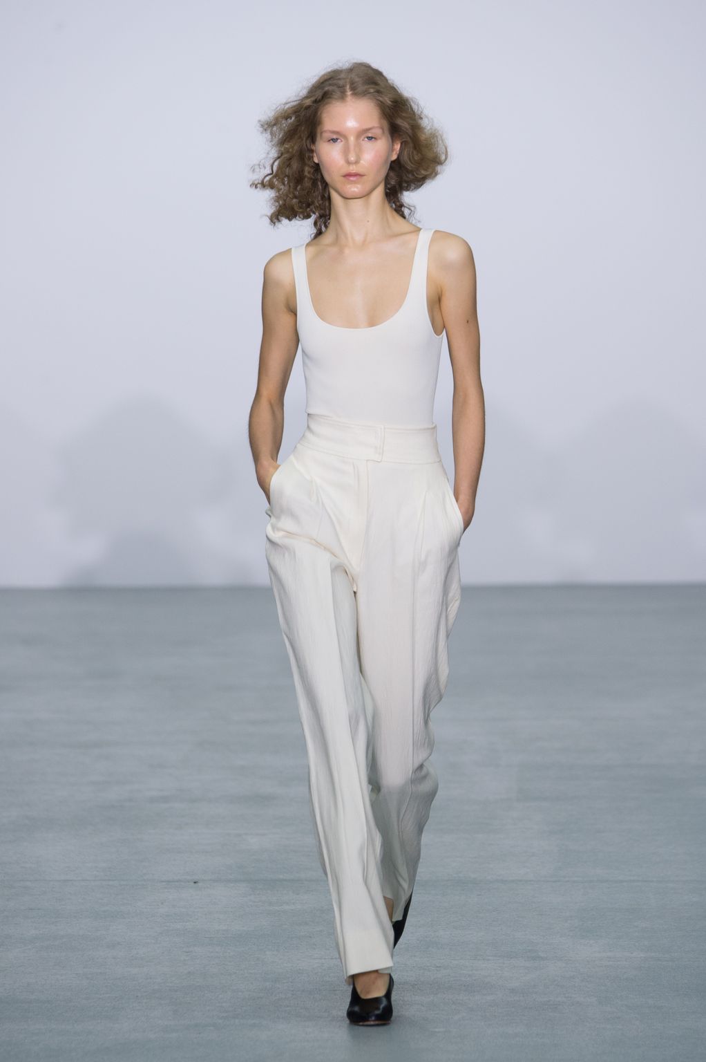 Fashion Week London Spring/Summer 2017 look 3 de la collection Barbara Casasola womenswear