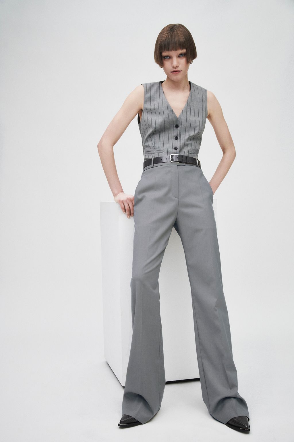 Fashion Week Paris Fall/Winter 2023 look 35 from the Barbara Bui collection 女装