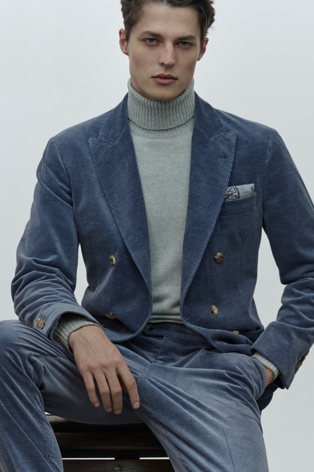 Fashion Week Milan Fall/Winter 2022 look 2 from the Brunello Cucinelli collection menswear