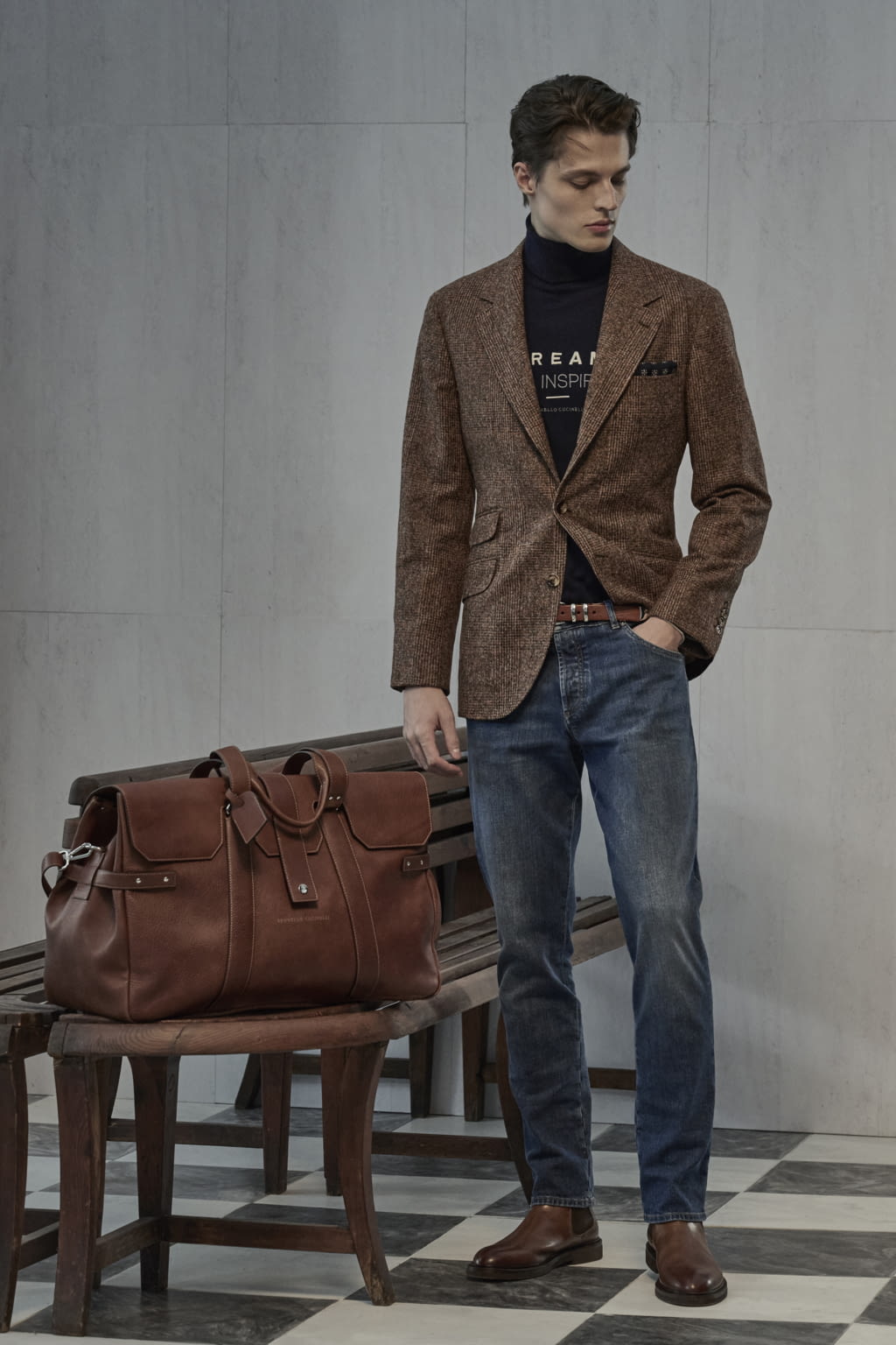 Fashion Week Milan Fall/Winter 2022 look 10 from the Brunello Cucinelli collection menswear