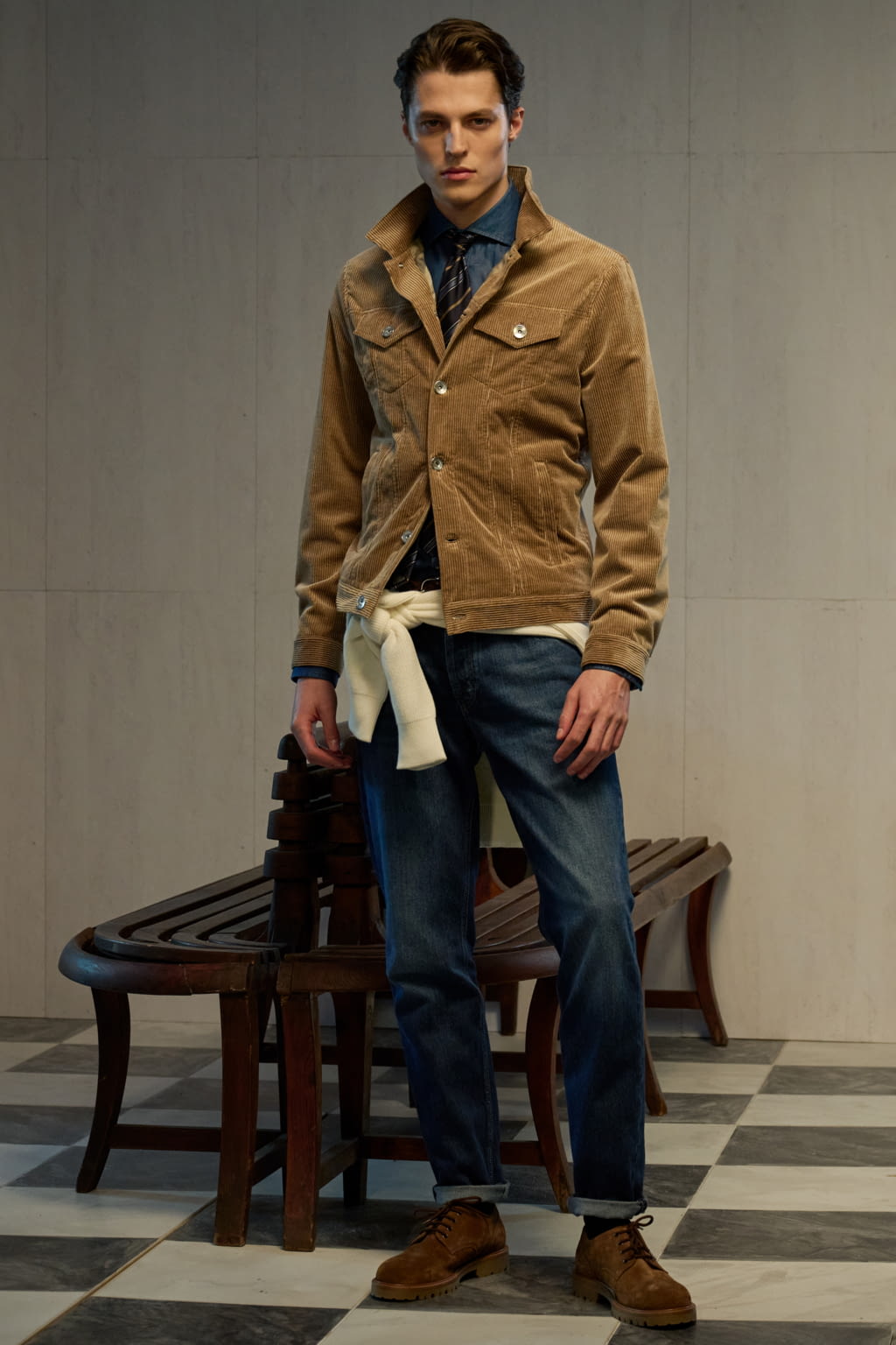 Fashion Week Milan Fall/Winter 2022 look 13 from the Brunello Cucinelli collection menswear