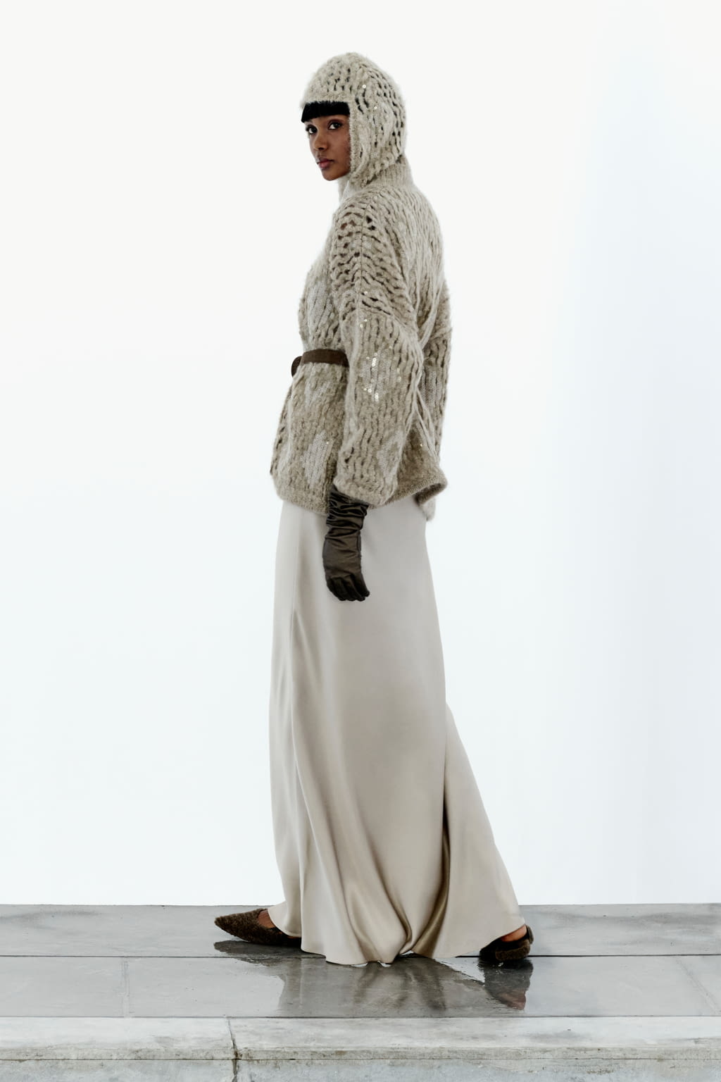 Fashion Week Milan Fall/Winter 2022 look 1 from the Brunello Cucinelli collection womenswear