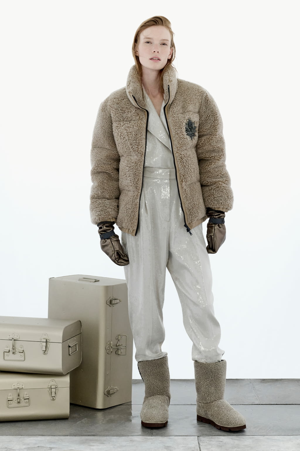 Fashion Week Milan Fall/Winter 2022 look 2 from the Brunello Cucinelli collection womenswear