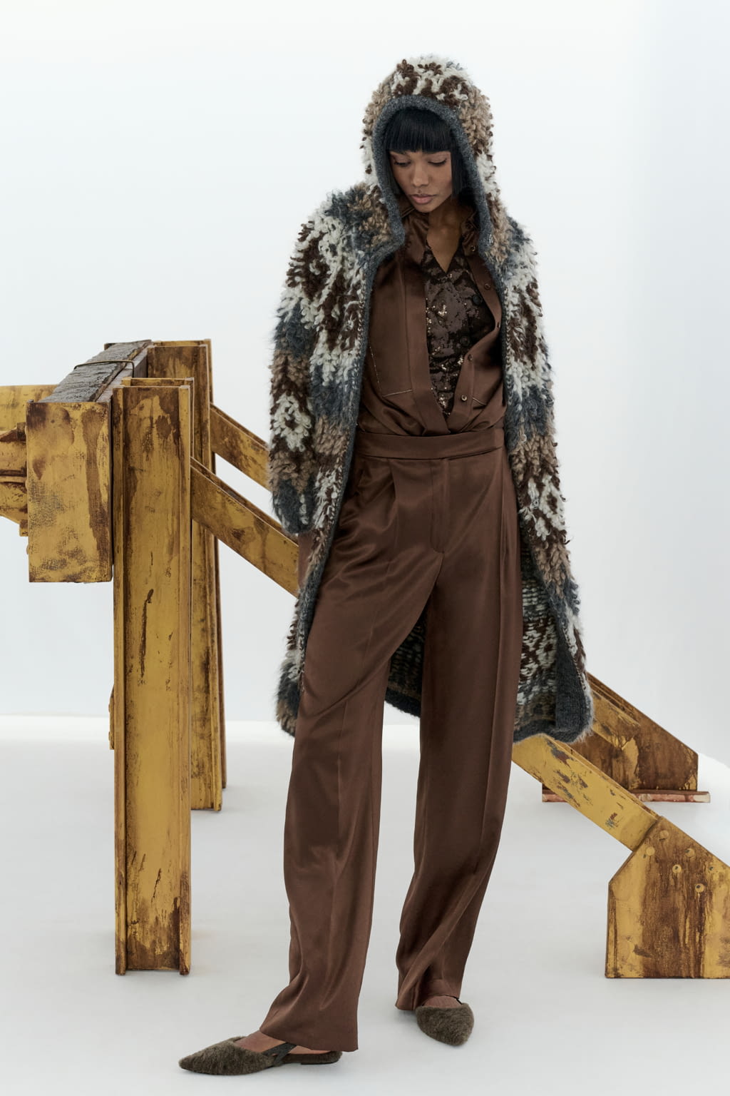 Fashion Week Milan Fall/Winter 2022 look 8 from the Brunello Cucinelli collection womenswear