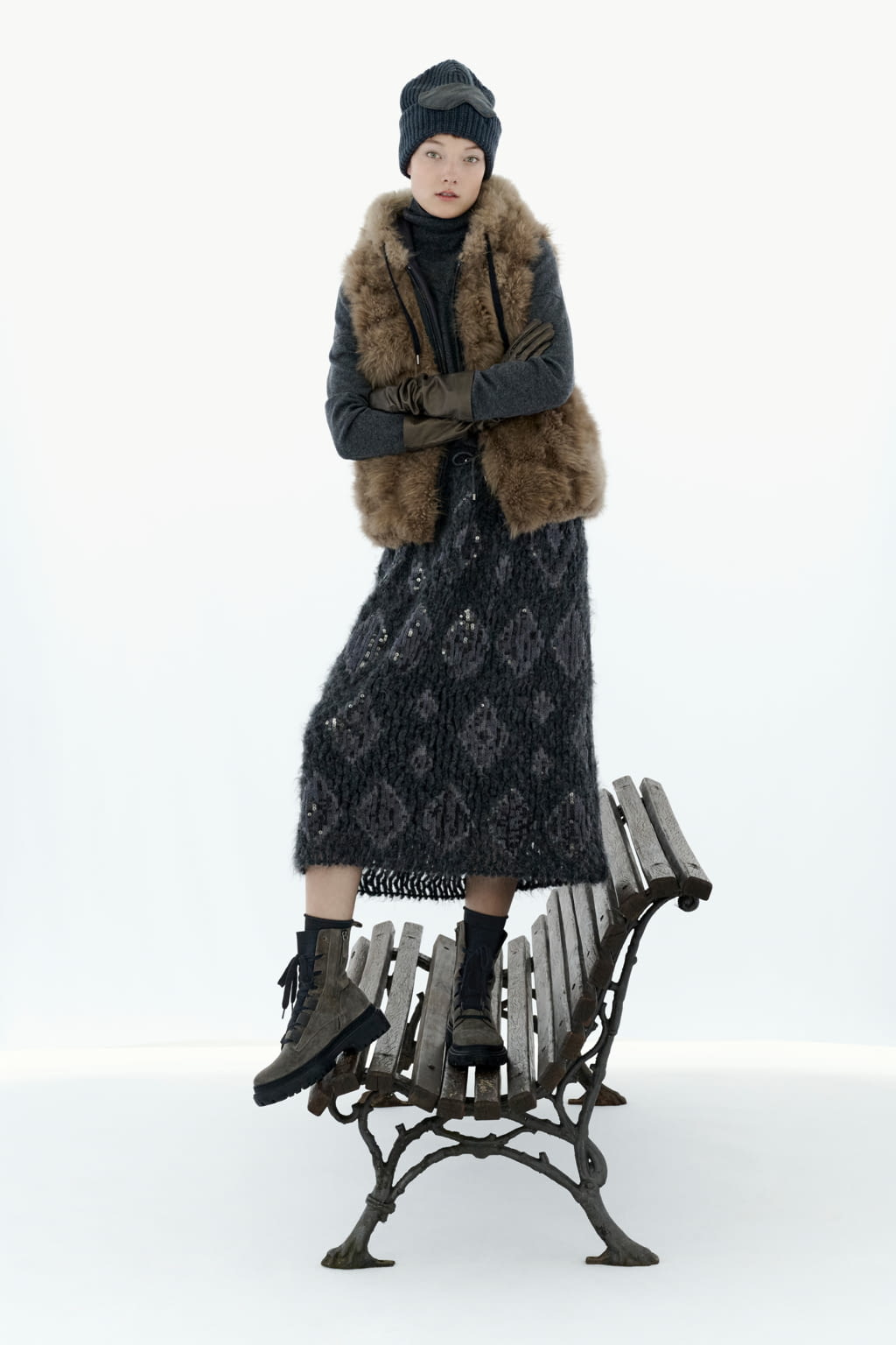 Fashion Week Milan Fall/Winter 2022 look 14 de la collection Brunello Cucinelli womenswear