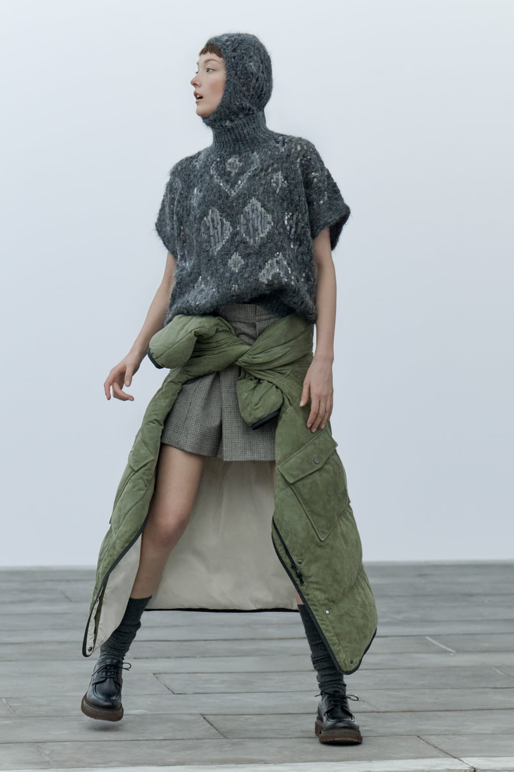 Fashion Week Milan Fall/Winter 2022 look 15 de la collection Brunello Cucinelli womenswear