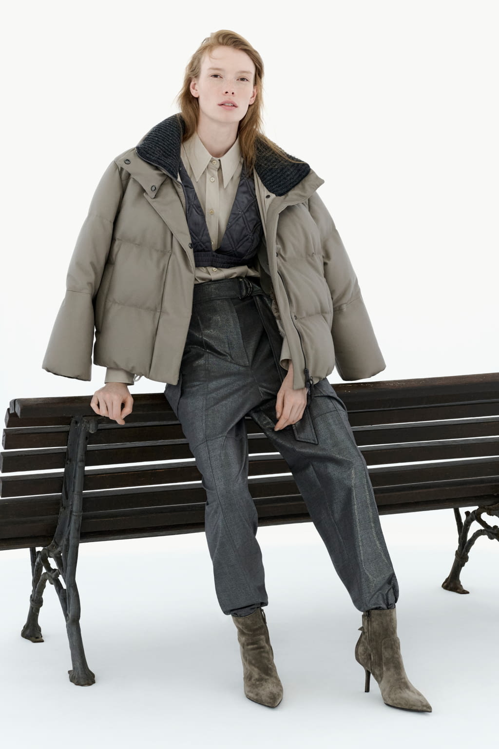 Fashion Week Milan Fall/Winter 2022 look 16 from the Brunello Cucinelli collection womenswear