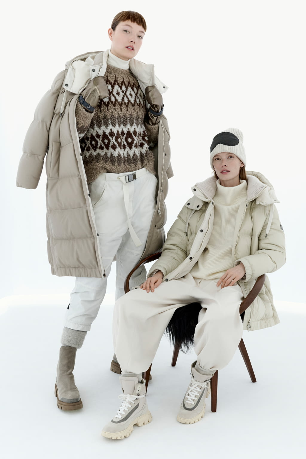 Fashion Week Milan Fall/Winter 2022 look 18 from the Brunello Cucinelli collection womenswear