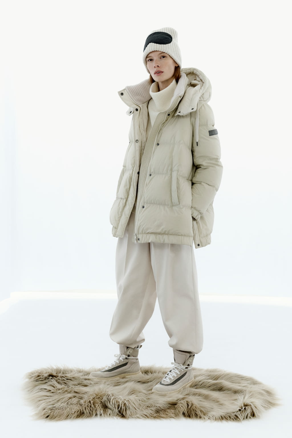 Fashion Week Milan Fall/Winter 2022 look 20 from the Brunello Cucinelli collection 女装