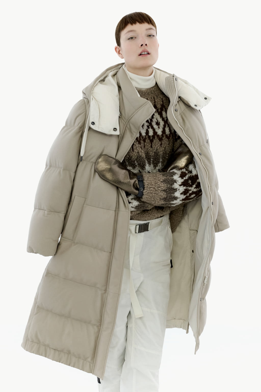 Fashion Week Milan Fall/Winter 2022 look 23 from the Brunello Cucinelli collection womenswear