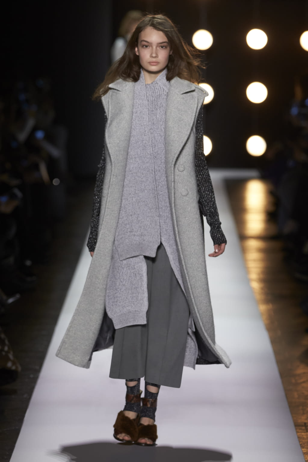 Fashion Week New York Fall/Winter 2016 look 1 from the BCBG MAXAZRIA collection womenswear
