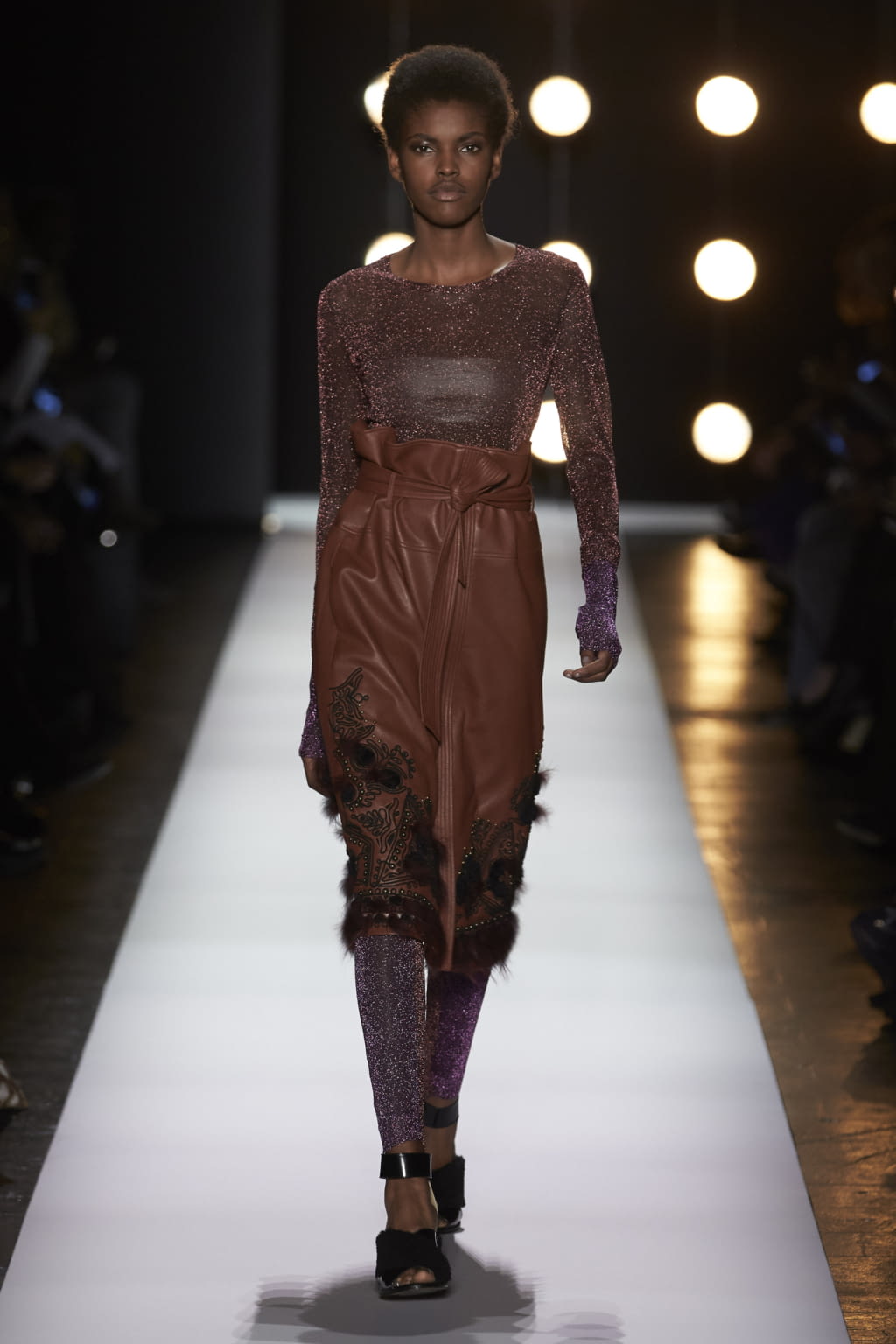 Fashion Week New York Fall/Winter 2016 look 23 from the BCBG MAXAZRIA collection womenswear