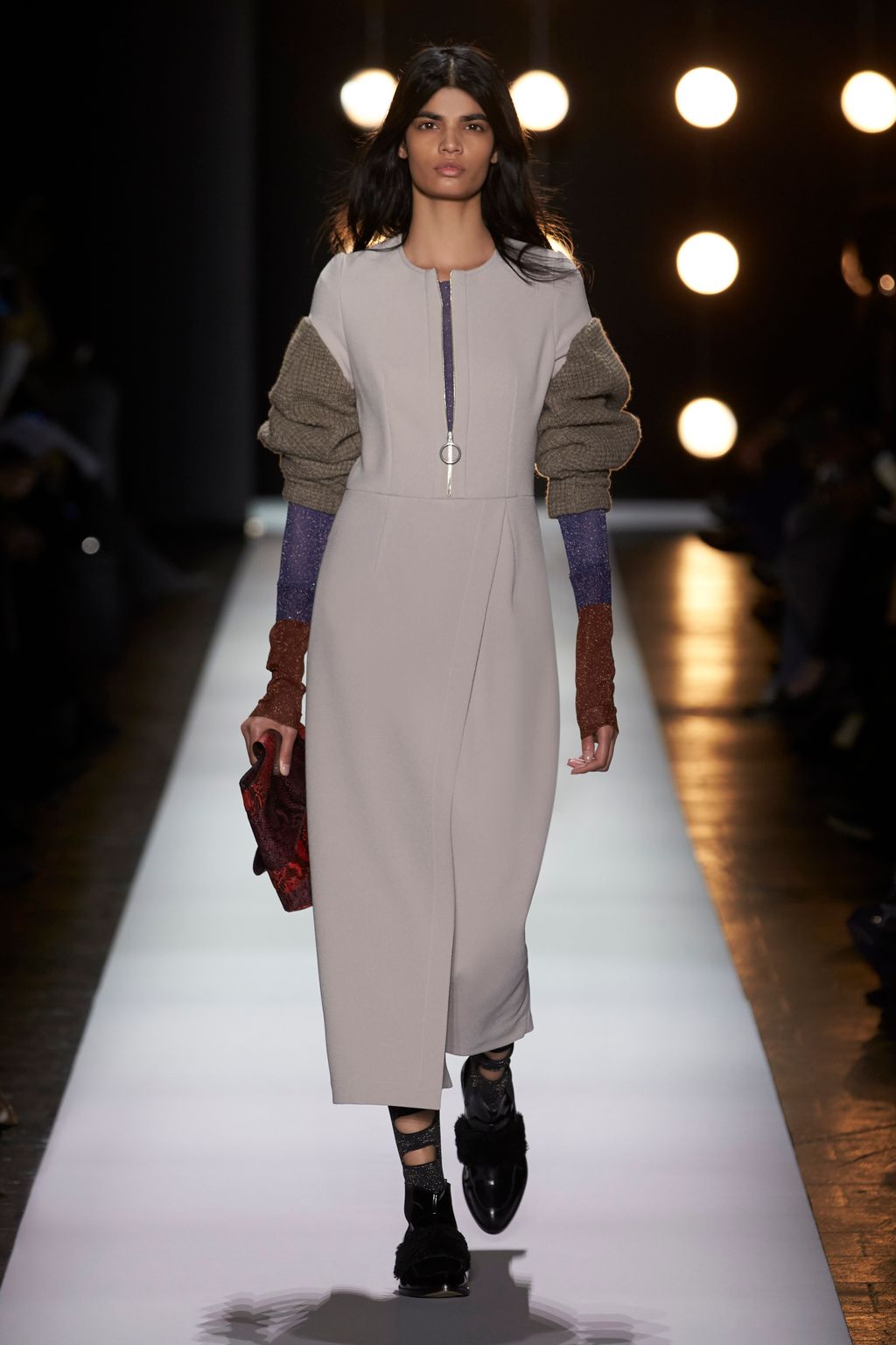 Fashion Week New York Fall/Winter 2016 look 24 from the BCBG MAXAZRIA collection womenswear